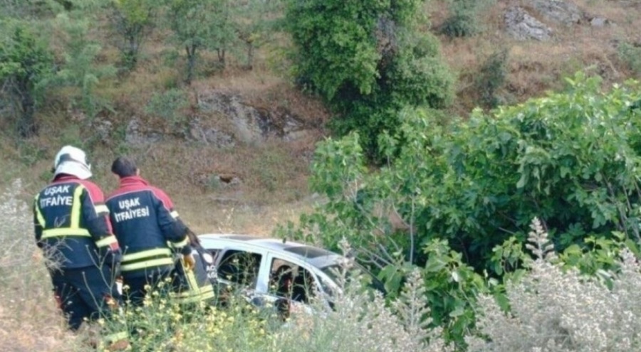 Uşak'ta takla atan araçta 4 kişi yaralandı