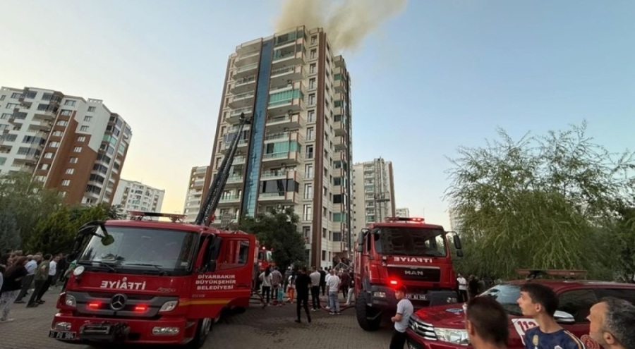 Diyarbakır'da 4 kişinin öldüğü yangına ilişkin 4 gözaltı