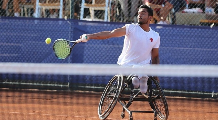 Milli para tenisçi Ahmet Kaplan, Fransa Açık'ta çiftlerde ikinci oldu