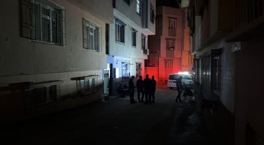 Anne ve 3 yaşındaki kızı kilitli bulundukları odada ölü bulundu