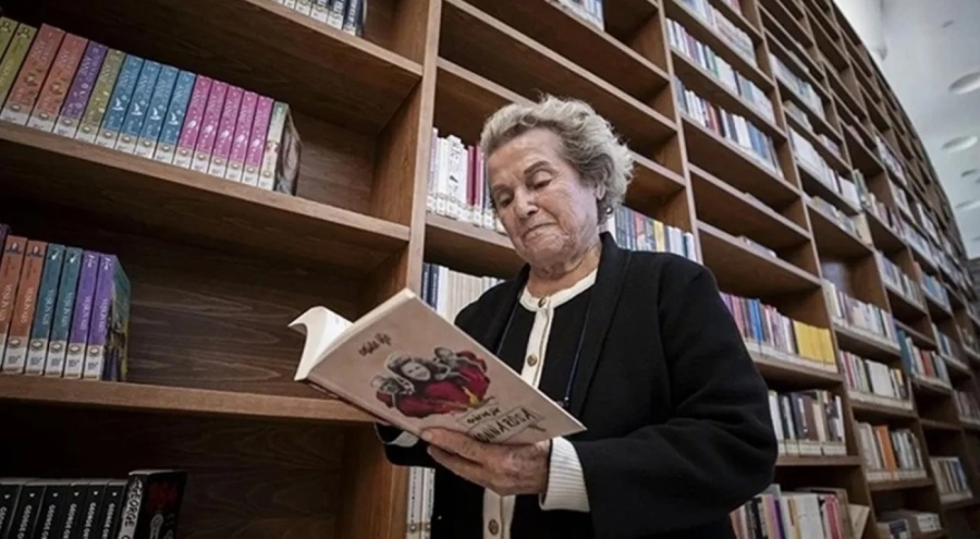 Edebiyatın 'Mona Roza'sı Muazzez Akkaya hayatını kaybetti