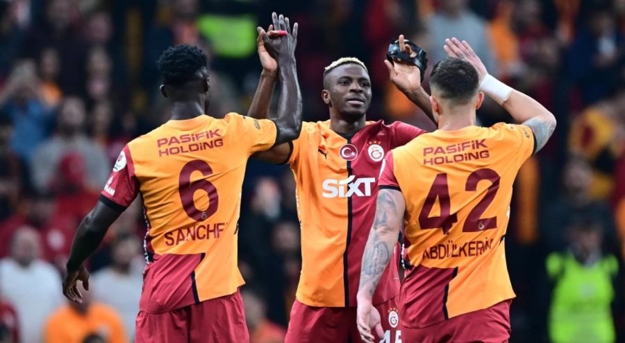 Osimhen, 45 milyon euroluk teklifi reddetti