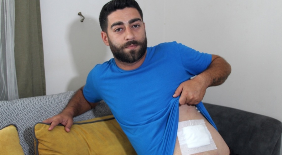 Bayramlaşmaya giden adamın karnına yorgun mermi isabet etti