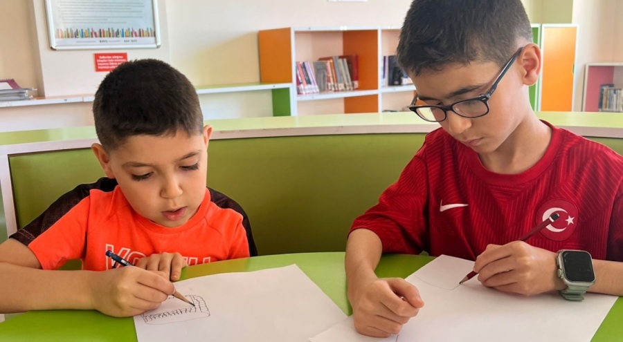 Osmangazi'de minik eller renkli hayaller çizdi