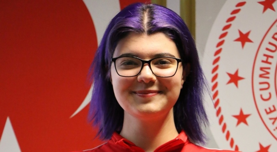 Milli sporcu Elif'ten Türkiye rekoru