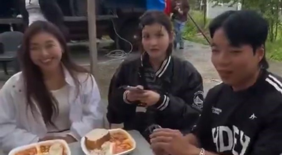 Koreli turistlerden düğün yemeği karşılığında para istendiği iddia edilen kadın konuştu