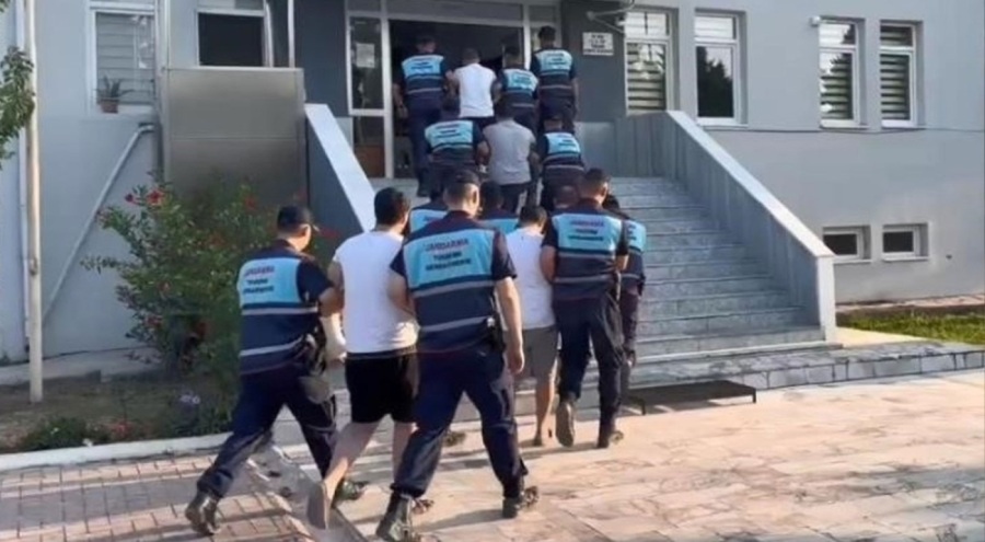 Tur otobüsüne saldıran şüpheliler tutuklandı!