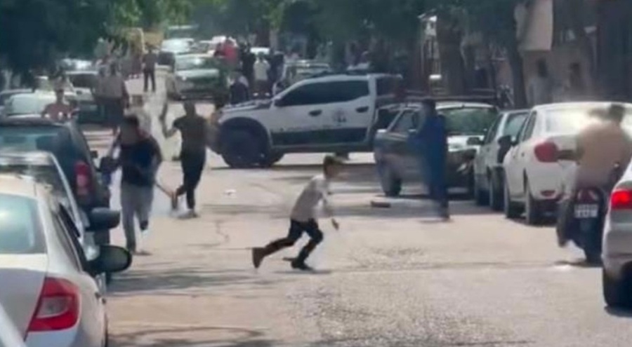 2 grup arasında çıkan kavgada kan aktı!