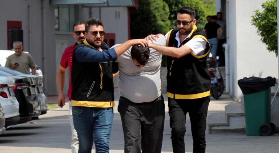 Katil evlat, annesini 'Al karını evimden git' sözü üzerine öldürmüş