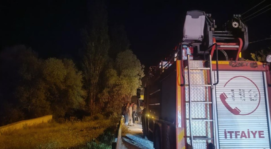 Çaya düşen 16 yaşındaki çocuk öldü