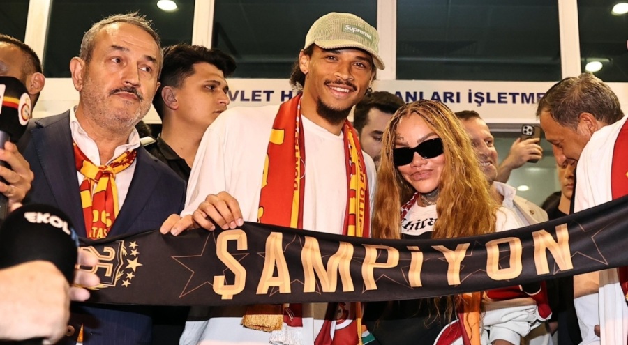 Leroy Sane, İstanbul'a geldi