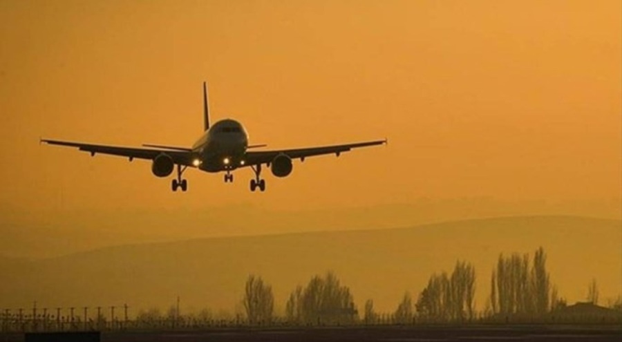 ABD'de yolcu uçağı iniş sırasında pistten çıktı