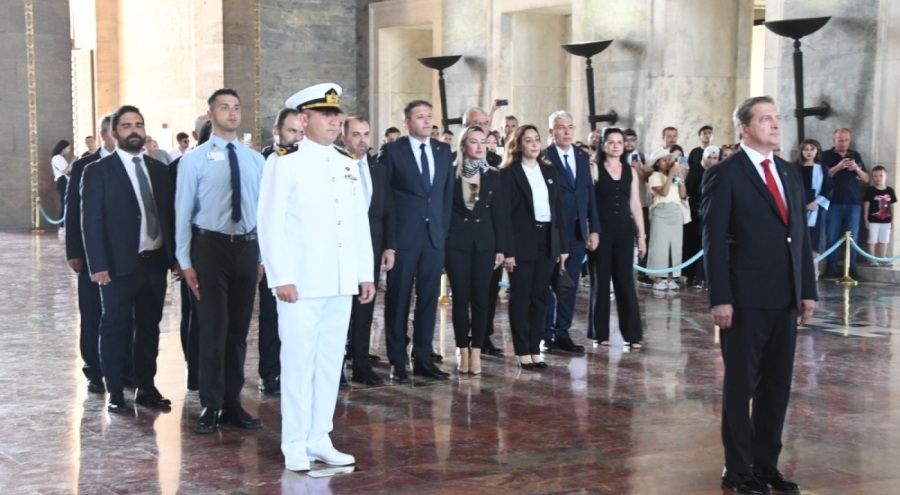 Balkan Rumeli Sanayicileri ve İş İnsanları Derneği'nden Anıtkabir ziyareti