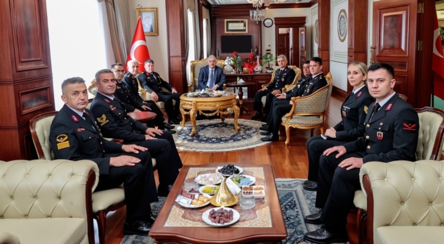 Bursa Valisi Ayyıldız, jandarma teşkilatının 186. kuruluş yılını kutladı