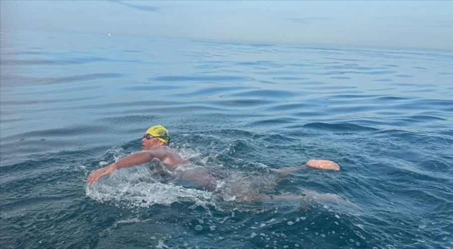 Tuna Tunca, Manş Denizi'ni geçen ilk otizmli Türk yüzücü oldu