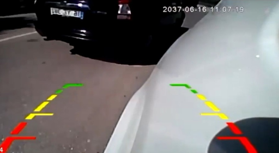 Bursa'da makas dehşeti...İki aracın karıştığı kaza kamerada!
