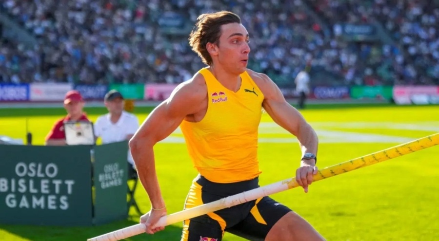 Duplantis'ten bir dünya rekoru daha!