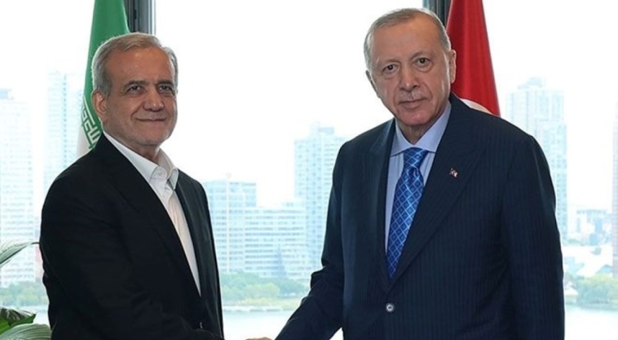 Cumhurbaşkanı Erdoğan, İran Cumhurbaşkanı Pezeşkiyan ile görüştü