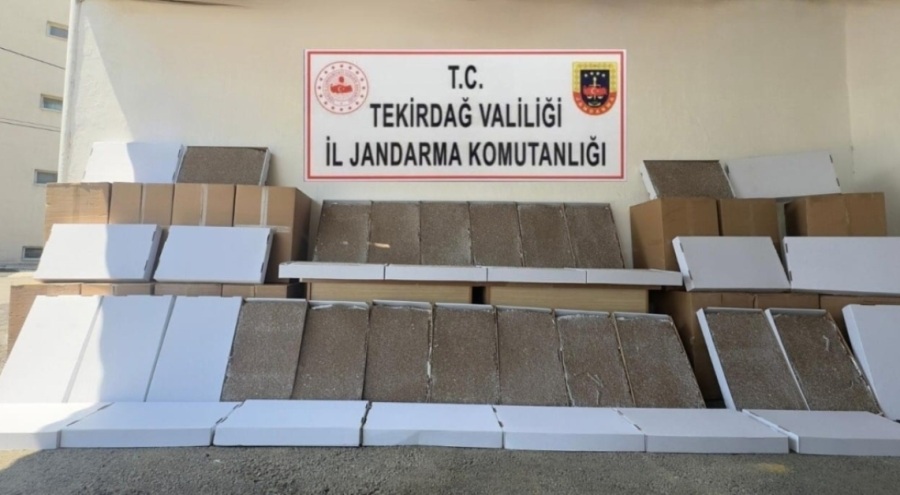 Silah ve kaçak makaron operasyonu