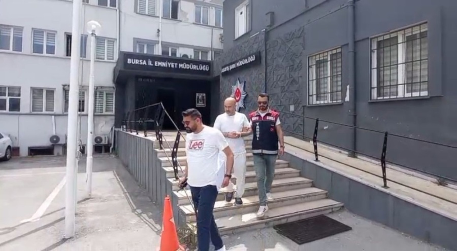 Bursa'da internetten iş başvurusunda bulunan kadın, patronu tarafından 817 bin lira dolandırıldı