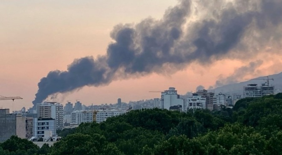 İsrail'in İran devlet televizyonuna saldırısında üç kişi öldü