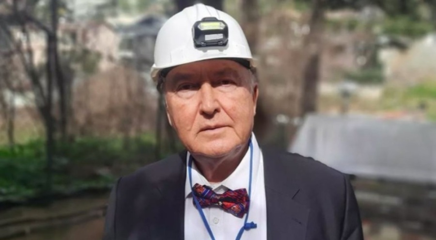 Deprem profesörü Prof. Dr. Övgün Ahmet Ercan'ın villası kaçak çıktı!