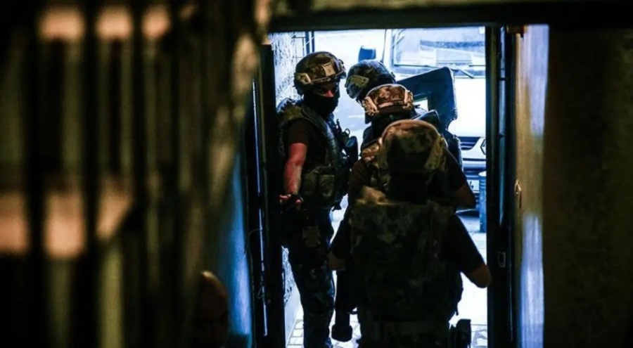 64 adrese eş zamanlı operasyon: Çok sayıda gözaltı var!