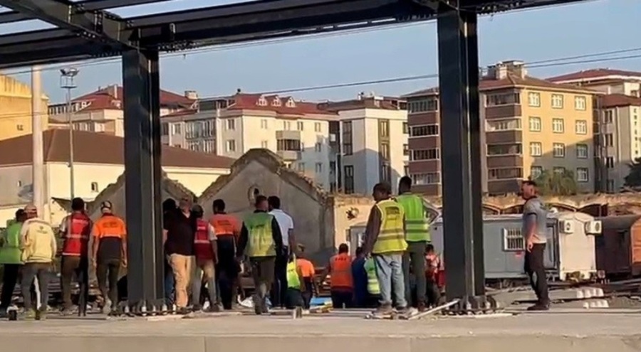 Tren istasyonunda akıma kapılan işçi ağır yaralandı