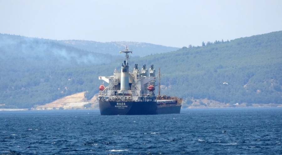 Çanakkale Boğazı'nda yük gemisi arızalandı