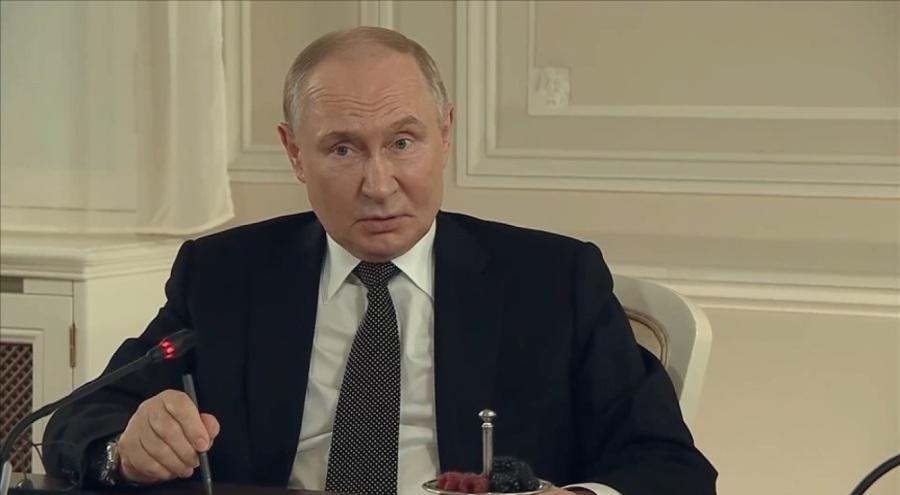 Putin: İran'ın barışçıl nükleer enerji alanındaki çıkarları sağlanabilir