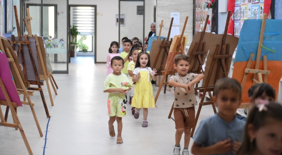 Osmangazi'de minik öğrencilerin karne heyecanı