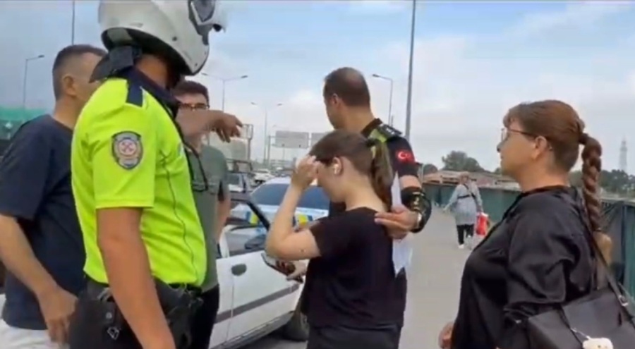 Bursa'da YKS'ye giderken araçları arızalandı, gözyaşlarına boğuldu