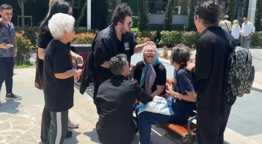 Nihal Candan'ın cenazesinde annesi Umut Candan feryat etti