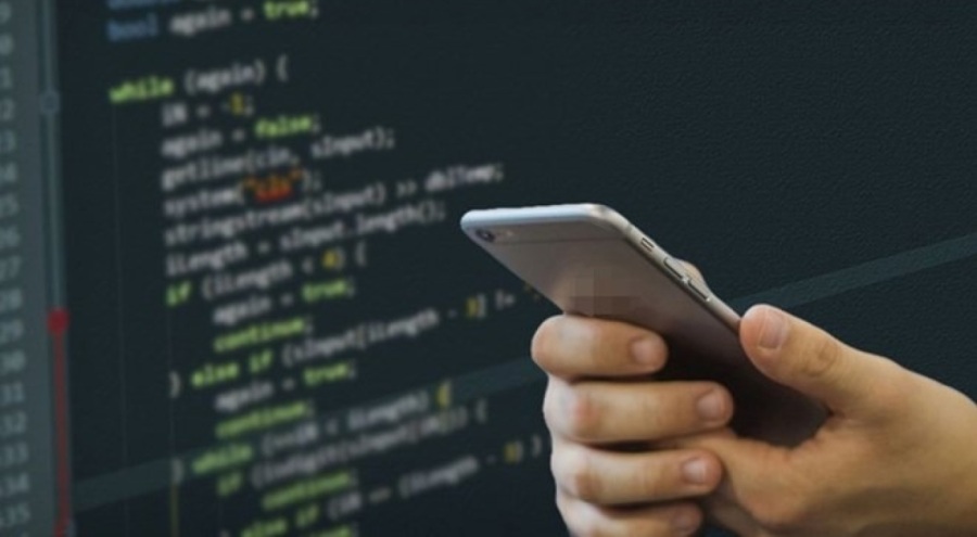 Yargıtay eşe casus yazılımlı telefon hediye etmeyi suç saydı