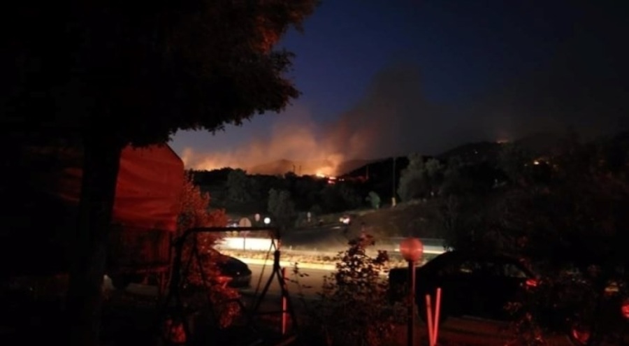 Alevlerle mücadele gece boyunca sürdü!