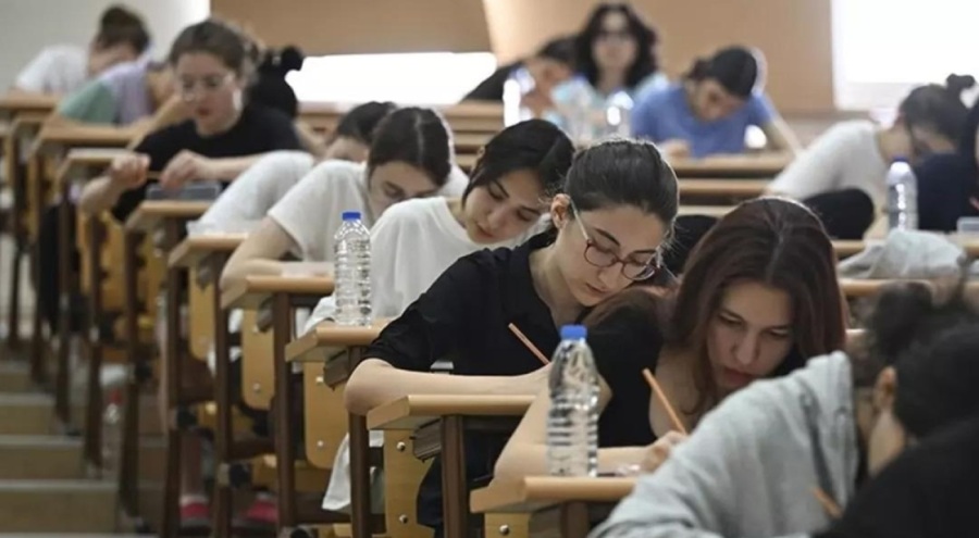 YKS maratonunda ikinci gün! AYT oturumu başladı
