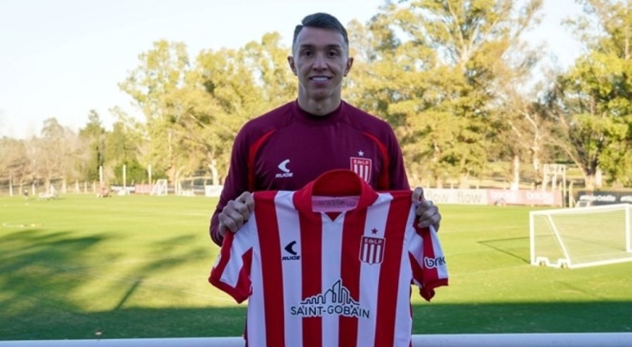 Muslera resmi imzayı attı