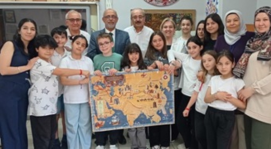 Bursa'da ipekçiliğin tanıtılması amacıyla gerçekleştirilen projenin kapanış töreni yapıldı