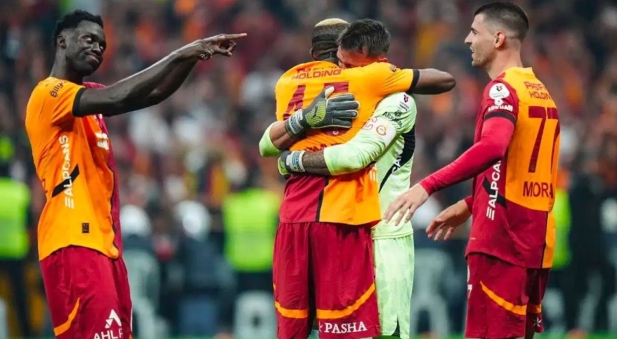 Galatasaray'da ilk ayrılık resmileşti!