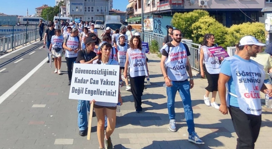 Bursa'da özel sektör öğretmenleri 'eşit özlük hakları' için yürüyecek