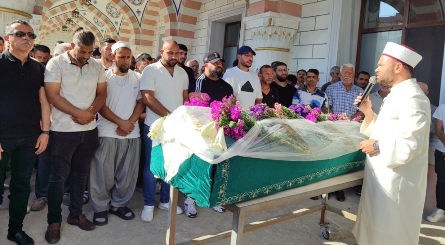 Eski nişanlısı tarafından öldürülen hamile kadın defnedildi
