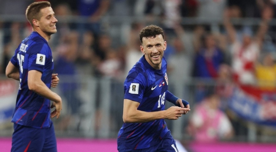 PSV, deneyimli futbolcu Ivan Perisic'in sözleşmesini uzattı