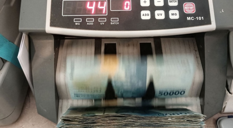 Sahte para alarmı! Para sayma makinesi satışı patladı