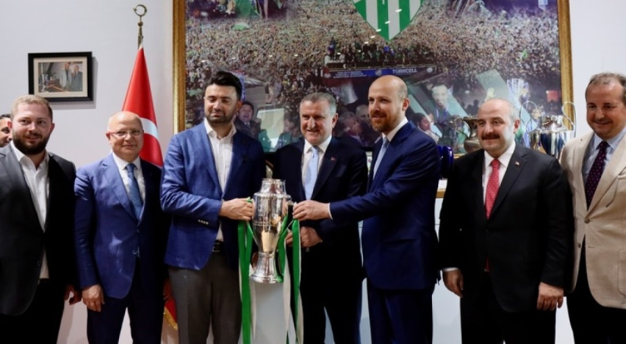 Gençlik ve Spor Bakanı Bak'tan Bursaspor'a ziyaret
