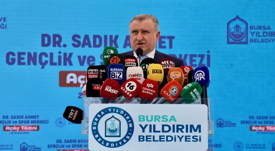 Gençlik ve Spor Bakanı Bak, Bursa'da gençlik ve spor merkezi açılışında açıklamalarda bulundu