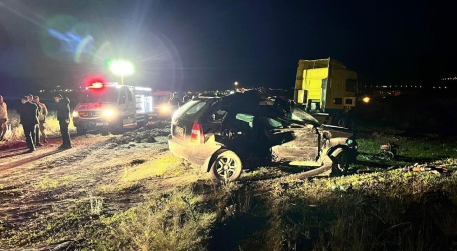 Ardahan'da trafik kazası: 2 kişi hayatını kaybetti