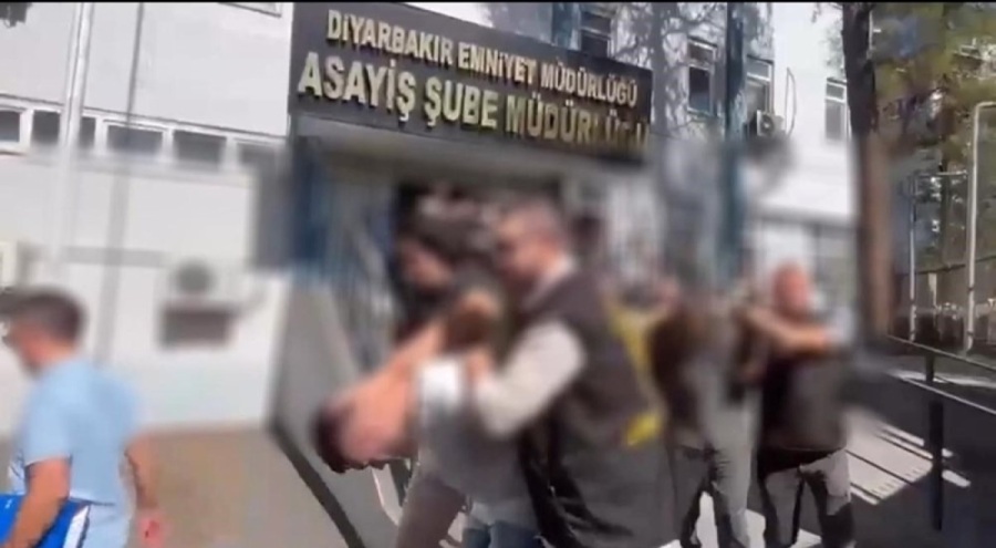 İnternet üzerinde faizsiz kredi arayanlar dikkat! Tuzağa düşürenlere operasyon