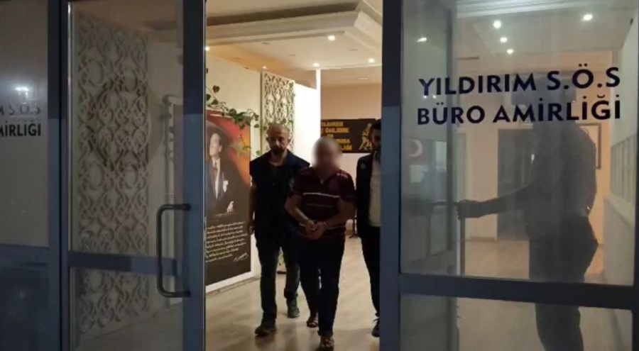 Bursa'da pazarcıya operasyon! Aracından ve evinden 121 litre sahte içki çıktı