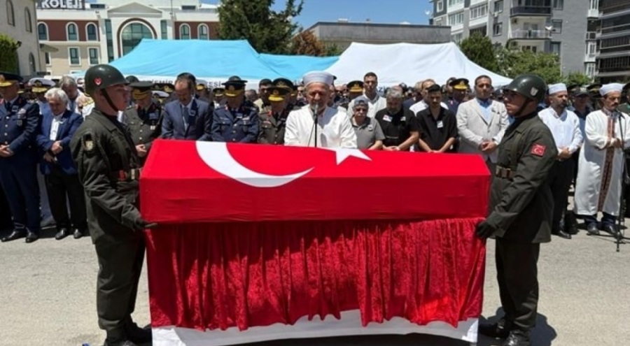 Şehit albaya gözyaşlarıyla veda