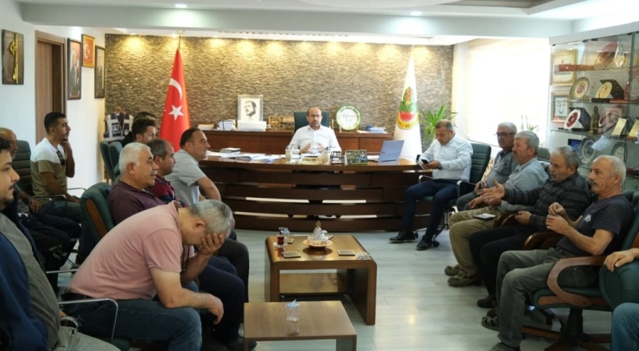 Orhaneli Belediye Başkanı Tayır sanayi esnafıyla bir araya geldi